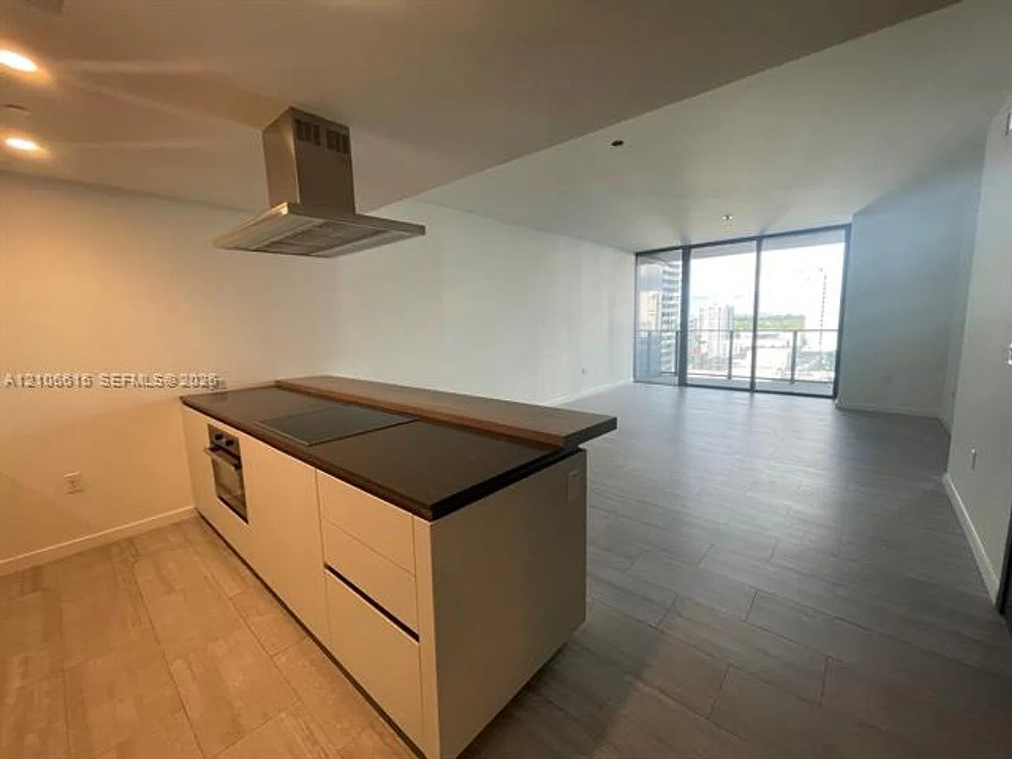 1000 Brickell Plz cu-1906, Miami, FL 33131 — Photo 4