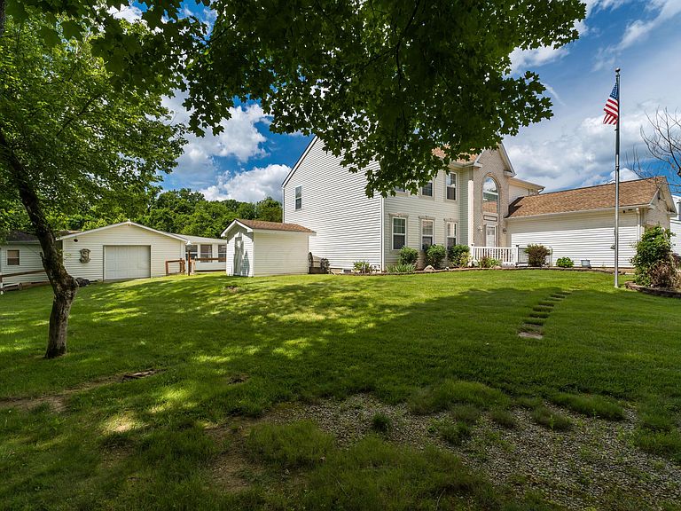 Listing photo 4