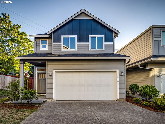 2nd image of 4710 NE 56th Pl