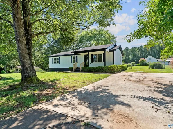 130 Bertha Dr, Madison, AL 35756