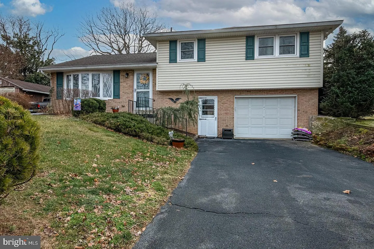 732 Georgia Ave photo 1