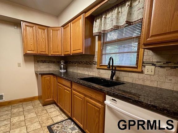 5th image of 3114 S 108th St