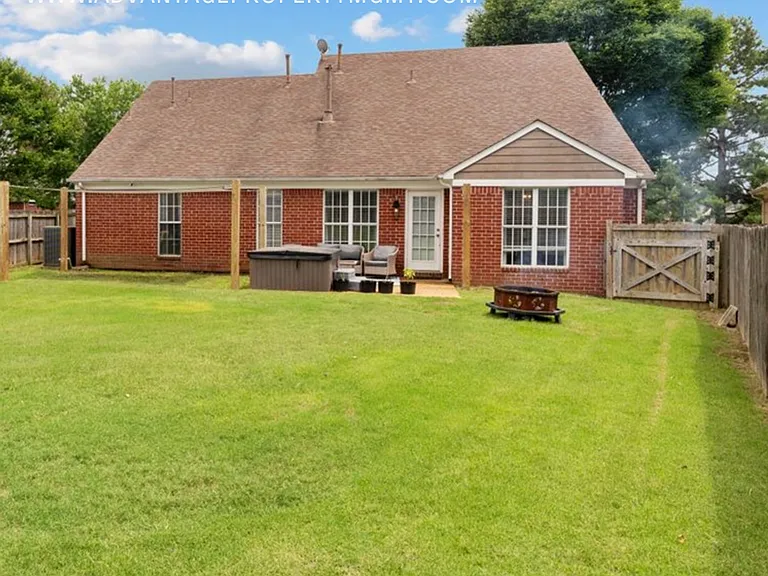 11660 Mahogany Dr — Photo 13