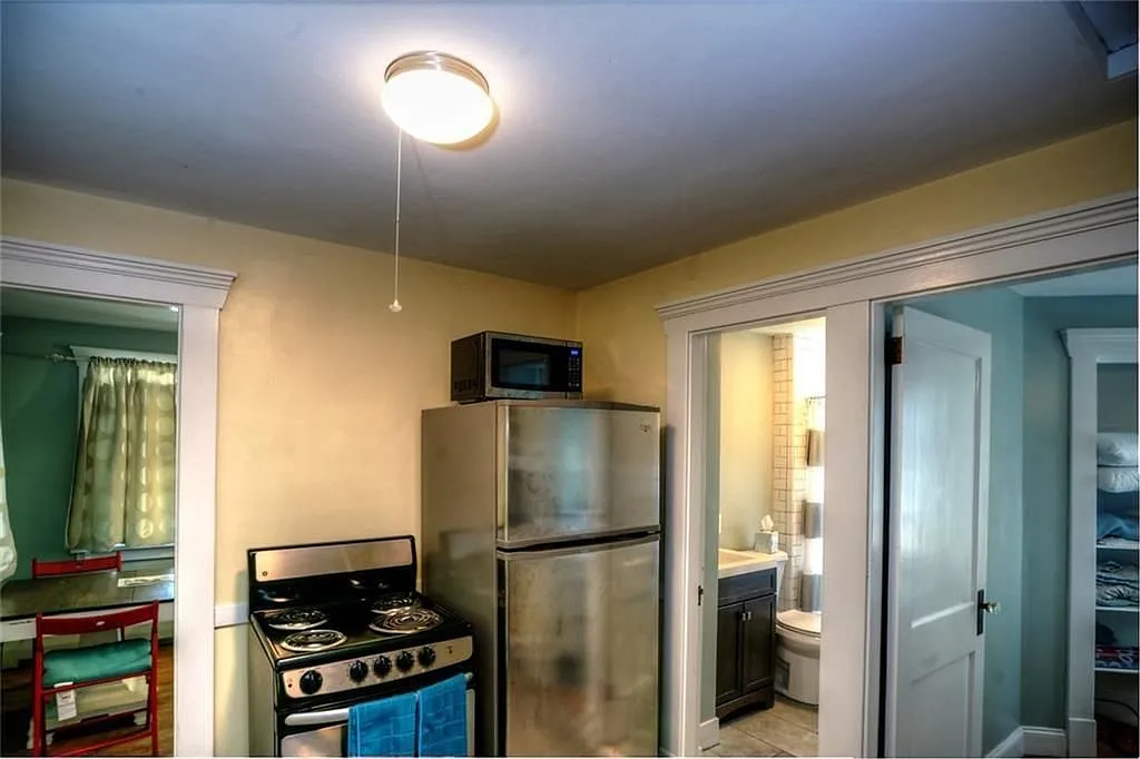 1 bed, 1.0 bath, 432 sqft, $2,000 — Photo 4