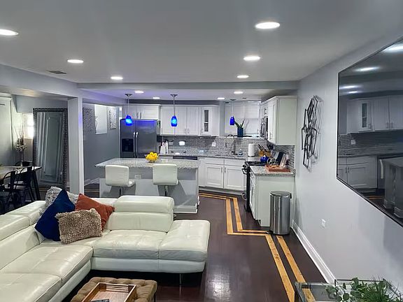 2nd image of 4148 S King Dr Unit G3