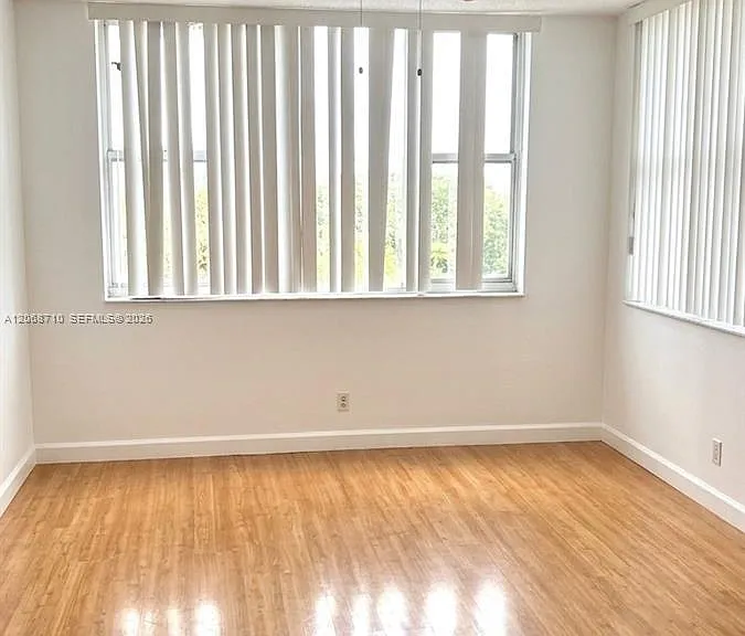 4400 Hillcrest Dr #408B — Photo 3