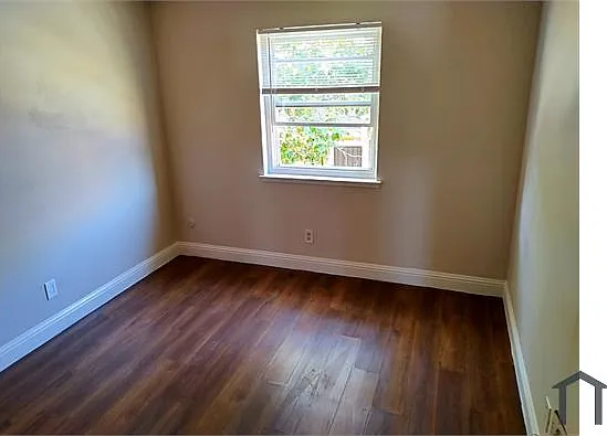 4207 Brookfield Dr — Photo 4