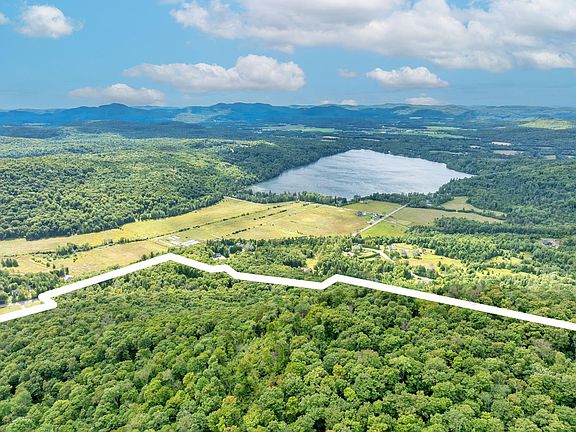 4th image of Chemin Paquette Mont