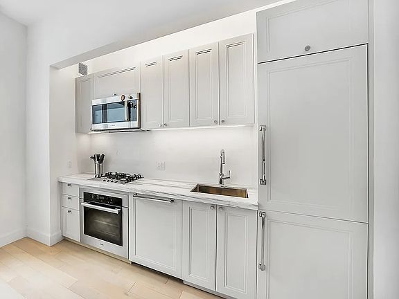 3rd image of 389 E 89th St #6JJ