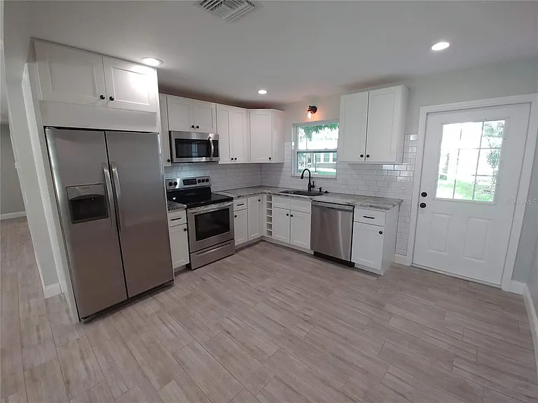 4027 Condor Ln — Photo 4
