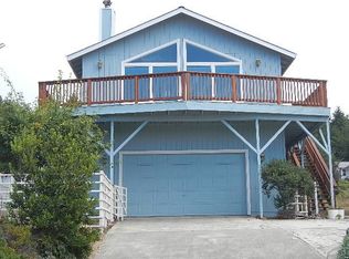 208 Sea View Rd, Whitethorn, CA 95589