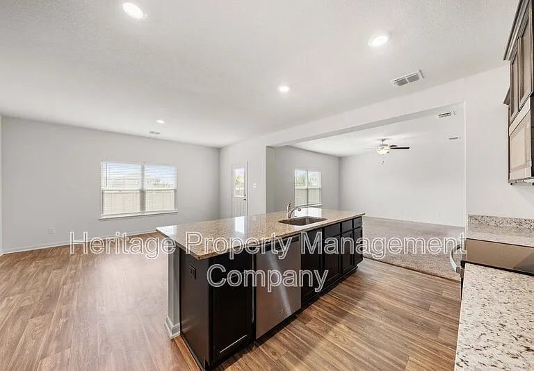 11038 Chatham Ct — Photo 11