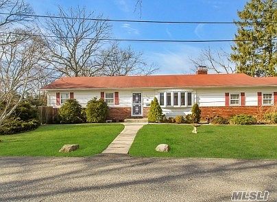 2nd image of 18 Seymour Ave