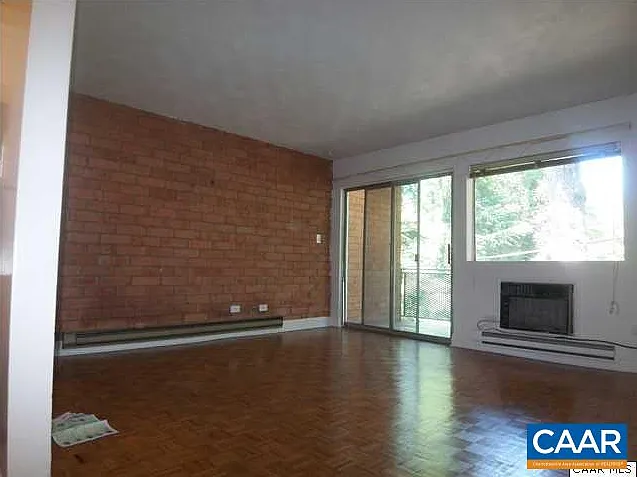 1800 Jefferson Park Ave #47 — Photo 2