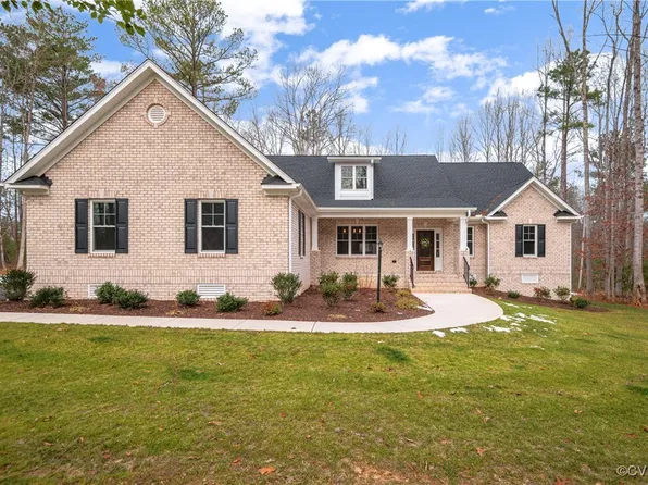 2825 Maple Lake Turn, Powhatan, VA 23139