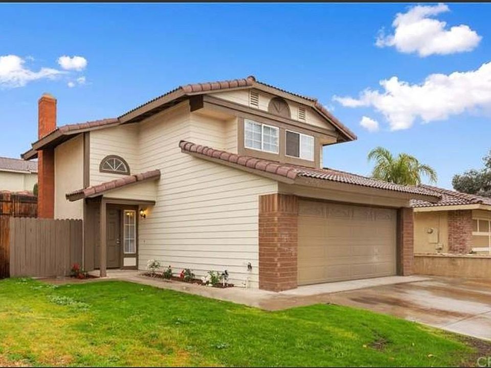 1st image of 23656 Ashwood Ave