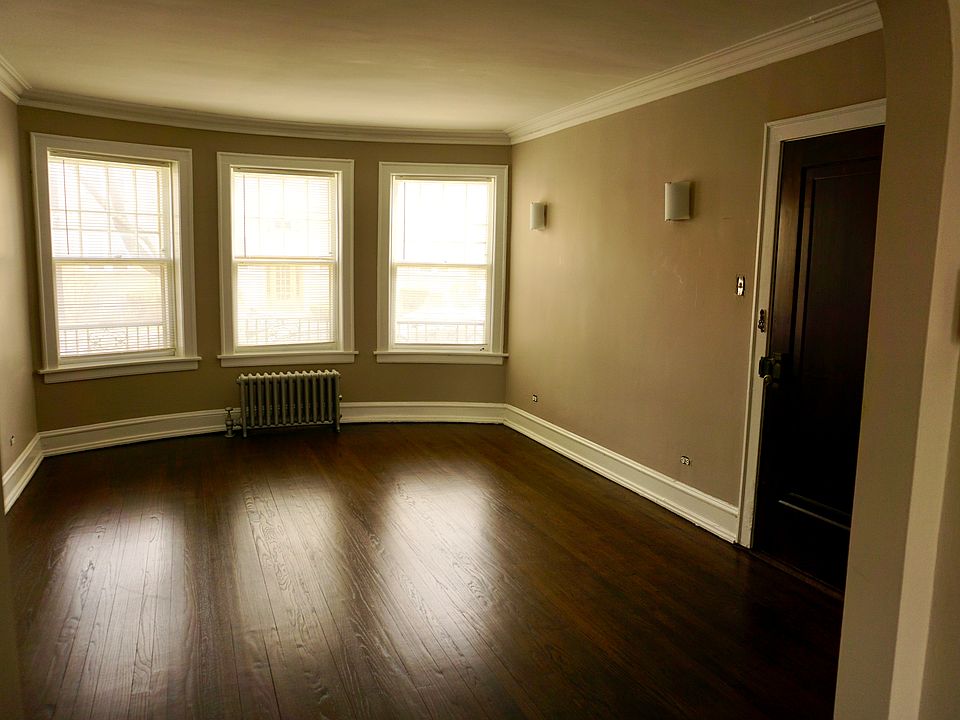 1st image of 5800 N Maplewood Ave #1