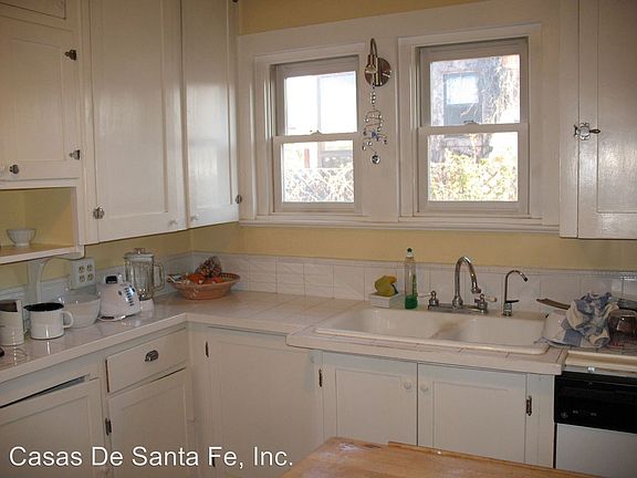 5th image of 852 Don Cubero Ave