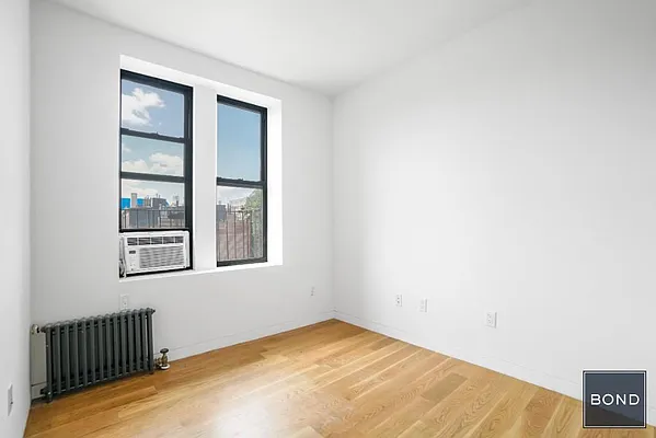 Rented by Bond New York | media 22