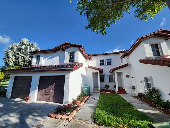 2nd image of 8139 SW 209th St