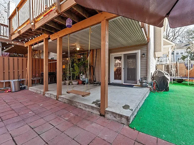 8308 Southern Oaks Ct — Photo 18