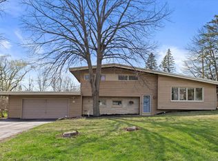 W176N4829 Christopher Ct, Menomonee Falls, WI 53051
