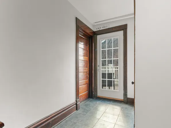 1121 Leonard Pl #3, Evanston, IL 60201