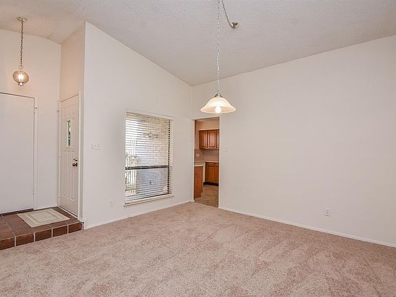 5th image of 6319 Dellfern Dr