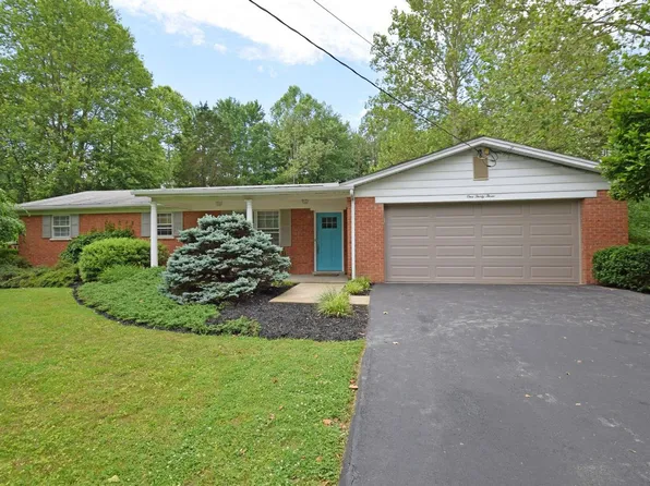 133 Maplewood Dr, Batavia, OH 45103