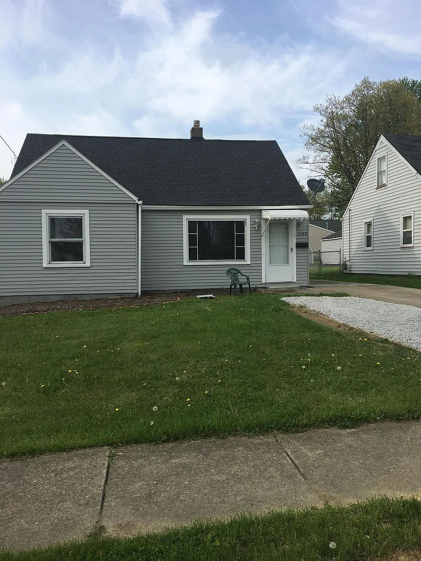 1548 Thalia Ave photo 1