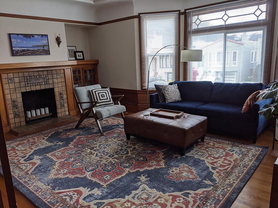 1st image of 876 32nd Ave