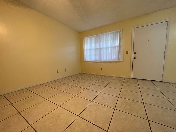 4th image of 17 Lake Vista Trl APT 203