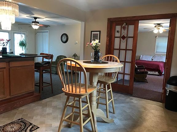 3rd image of 102 Kalem Cir
