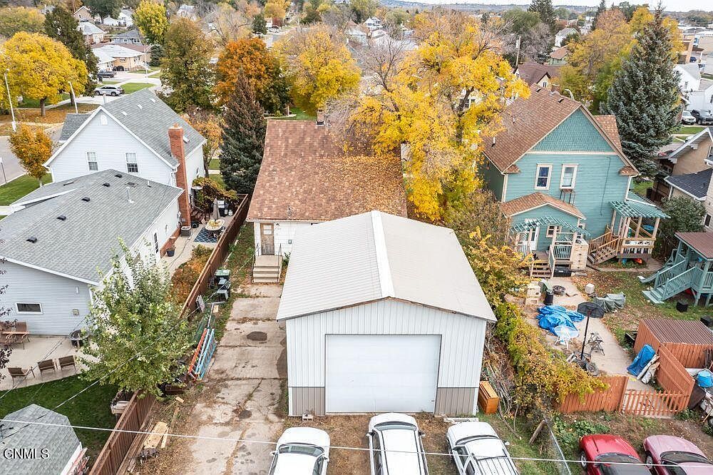 209 1st Ave NE, Mandan, ND 58554 Zillow