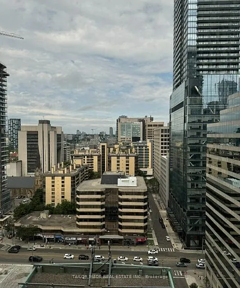 238 Simcoe St #1802 — Photo 1
