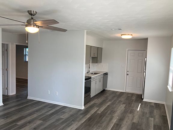 3rd image of 3259 36th Ave N #A