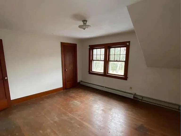 871 Main St — Photo 8