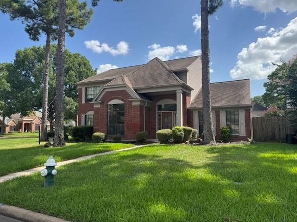 16903 River Willow Dr