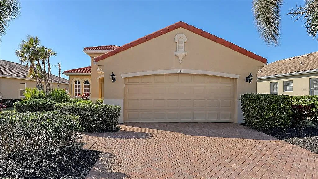 3 bed, 2.5 bath, 1518 sqft, $7,500 — Photo 1