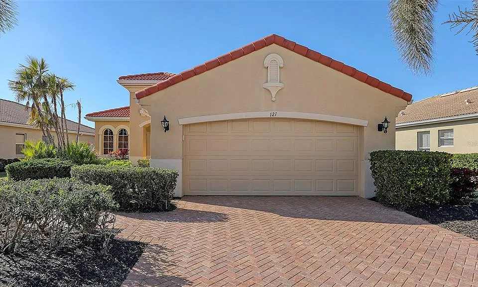 121 Savona Way