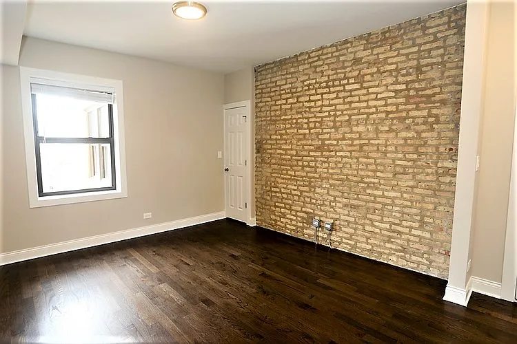 2228 N Sawyer Ave #2E — Photo 2