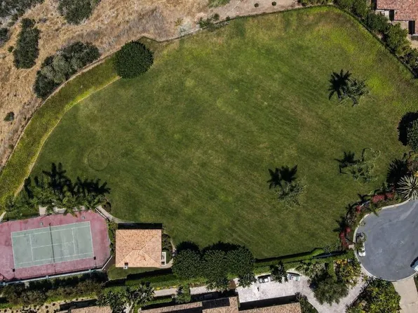 5910 Ladys Secret Ct, Rancho Santa Fe, CA 92067