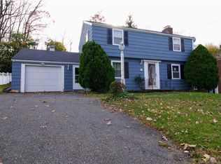 53 Briarwood Dr, Meriden, CT 06450