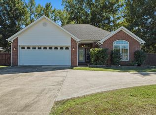 27 Magness Creek Dr, Cabot, AR 72023