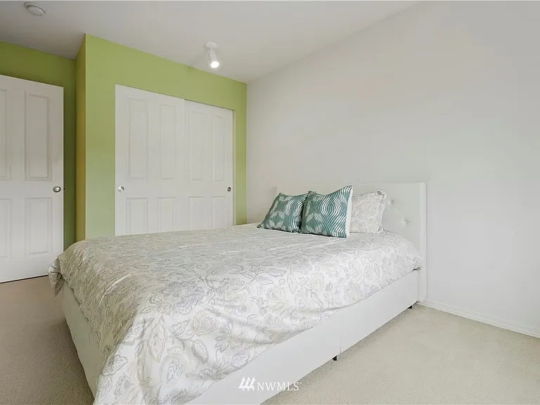 24517 SE 275th St — Photo 26