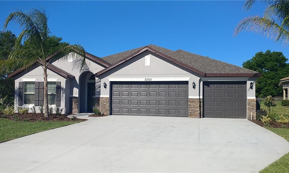1st image of 24523 Woodhill Ct