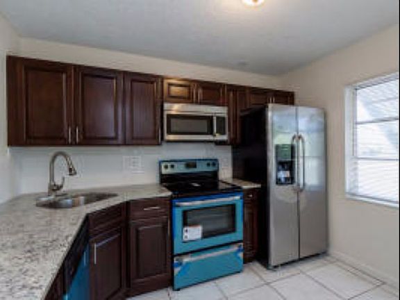 4th image of 5402 Janice Ln