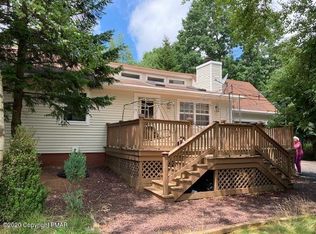 496 Towamensing Trl, Albrightsville, PA 18210