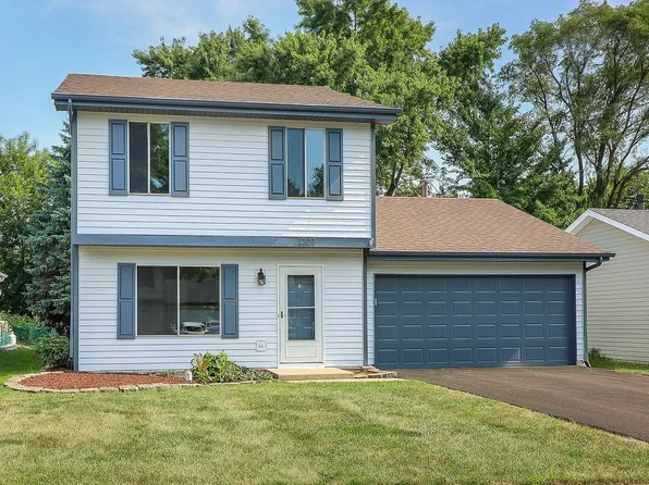 1302 Haverhill Cir, Naperville, IL 60563