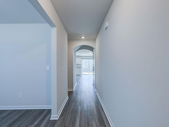 3rd image of 1703 Farshaw Way